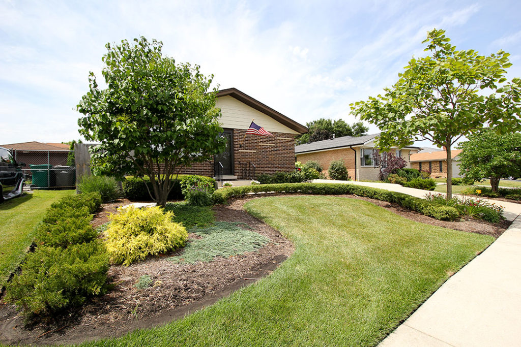 Landscaper Orland Hills