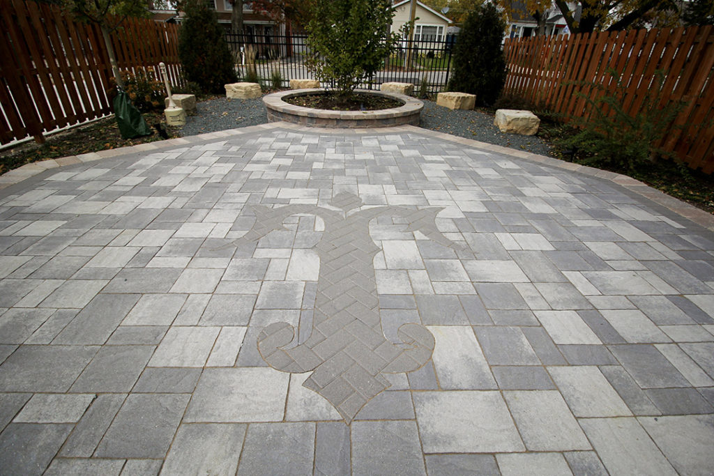 brick patio with inlay