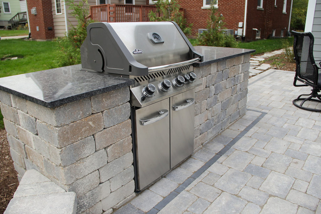 unilock quary wall built in grill