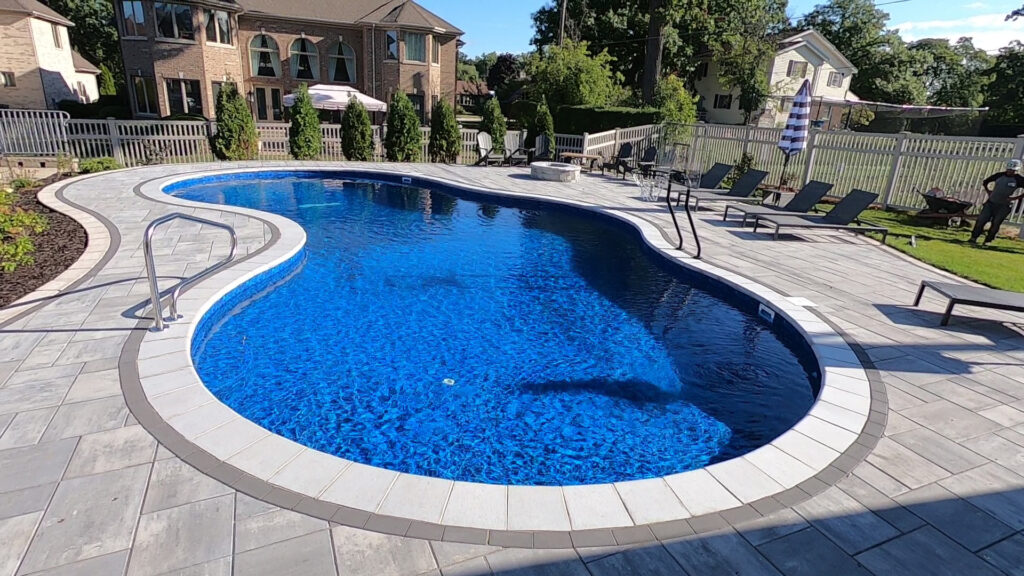 Custom free form poolscape